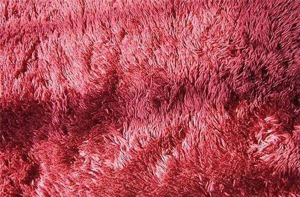 酒红色地毯配什么颜色床单最好看 - 爱我窝