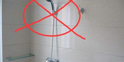 衛生間裝修不要裝掛牆花灑，現在流行這樣裝，洗澡舒暢多了