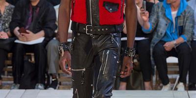 英國著名的服裝設計師Alexander McQueen2018春夏系列男裝秀