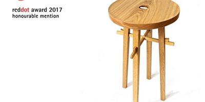 手工打造的可拆裝木質邊桌