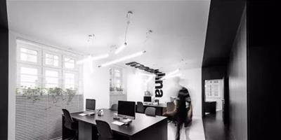 極簡風潮下的mode:lina™辦公室，向黑白經典致敬！