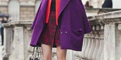 誰說紫色不容易hold住 紫色衣服配這些顏色圍巾照樣好看