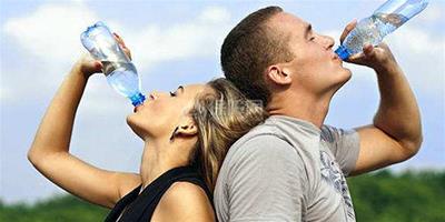 生活小常識：多喝水的好處 哪些人需要多喝水