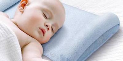 寶寶多大能睡枕頭 新生兒需要使用枕頭嗎