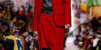 前衛女性怎樣穿戴有理想有態度 看Dior2018秋冬