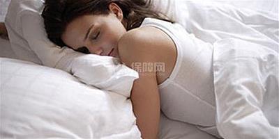 生活小常識：導致落枕的原因有哪些 落枕如何緩解