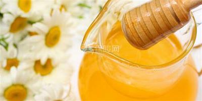 生活小常識：經常喝蜂蜜好嗎 晚上睡覺前能不能喝蜂蜜水