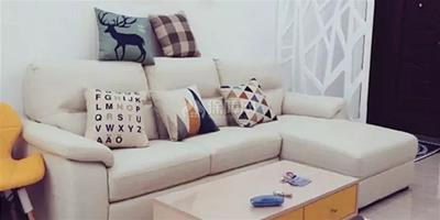 小戶型客廳配這樣的沙發，提升空間利用率