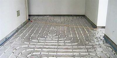房屋裝修地暖上面鋪哪種材料好 木地板還是瓷磚呢?