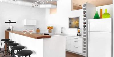 開放式廚房與餐廳一體設計 一個吧臺有多種用途