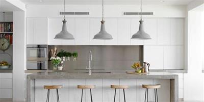15間灰色和白色的廚房設計 會讓你神魂顛倒