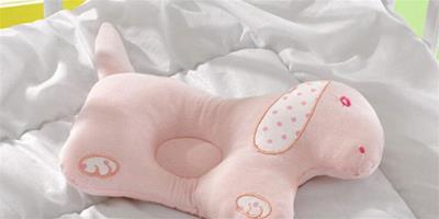 寶寶多大可以睡枕頭 提醒：3個月內的寶寶可以不睡枕頭