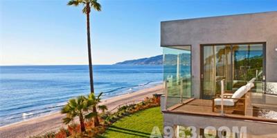 設計欣賞：俯瞰Malibu海灘的現代奢華別墅