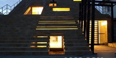設計欣賞：日本的“大樓梯”住宅