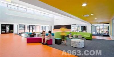 繽紛色彩的革新之作: 澳大利亞一所小學室內設計