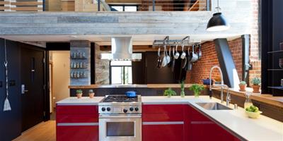 15個顏色大膽的紅色廚房 火紅的色調讓你家廚房充滿活力