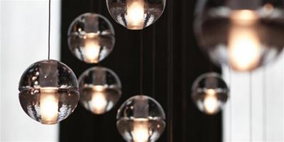 水晶球吊燈怎麼清潔 水晶球吊燈清潔保養方法
