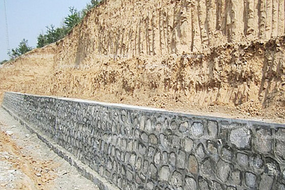 毛石挡土墙施工方案及造价清单