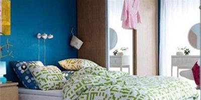 臥室空間巧佈置 色彩搭配簡約居