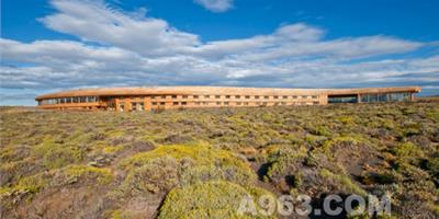 坐落於sarmiento湖畔度假勝地：tierra patagonia賓館