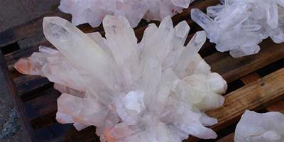 生活小常識：天然水晶怎麼鑒別 水晶有什麼作用