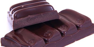 吃純黑巧克力有什麼好處 如何挑選純黑巧克力