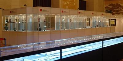 玻璃展櫃製作_玻璃展櫃多少錢_玻璃展櫃尺寸_玻璃展櫃設計