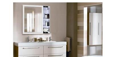 浴室鏡櫃的清潔與保養方法