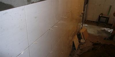 裝修貼瓷磚多少錢一平方 家裝貼瓷磚注意事項