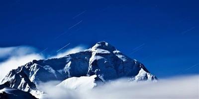珠穆朗瑪峰是哪個國家的