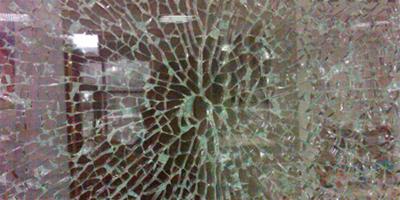玻璃自爆的原因 鋼化玻璃自爆解決辦法
