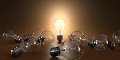 電燈泡是誰發明的 電燈泡使用注意事項