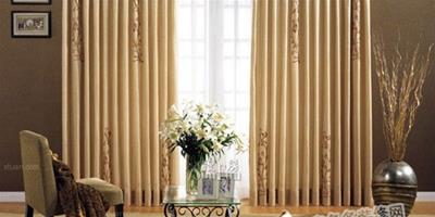窗簾不只是擋光的一塊布 更裝飾了居室